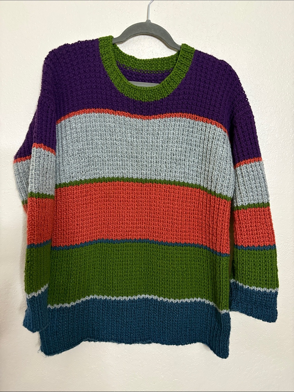 Gorgeous Hand Knit Crew Neck Sweater Large